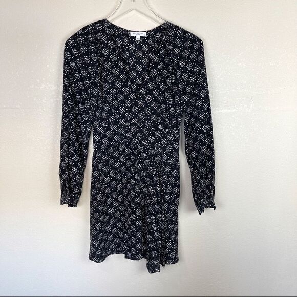 Equipment Black Silk Star Print Mini Dress Size 0 - Picture 1 of 7